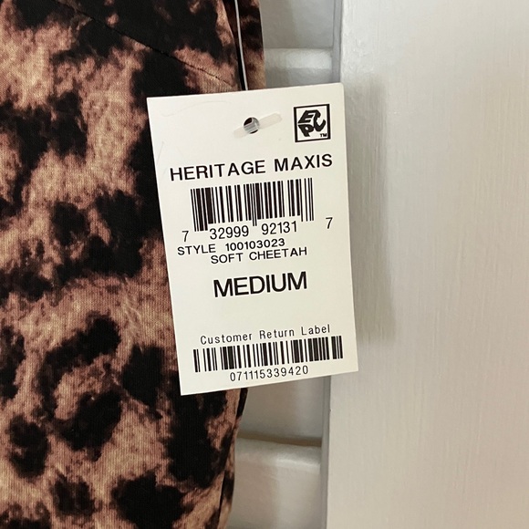 Leopard Print Sleeveless Dress - Picture 3 of 6